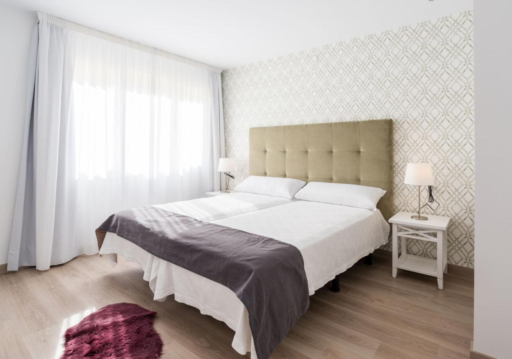 Sharingco Atarazanas Premium Apartment Malaga Bagian luar foto