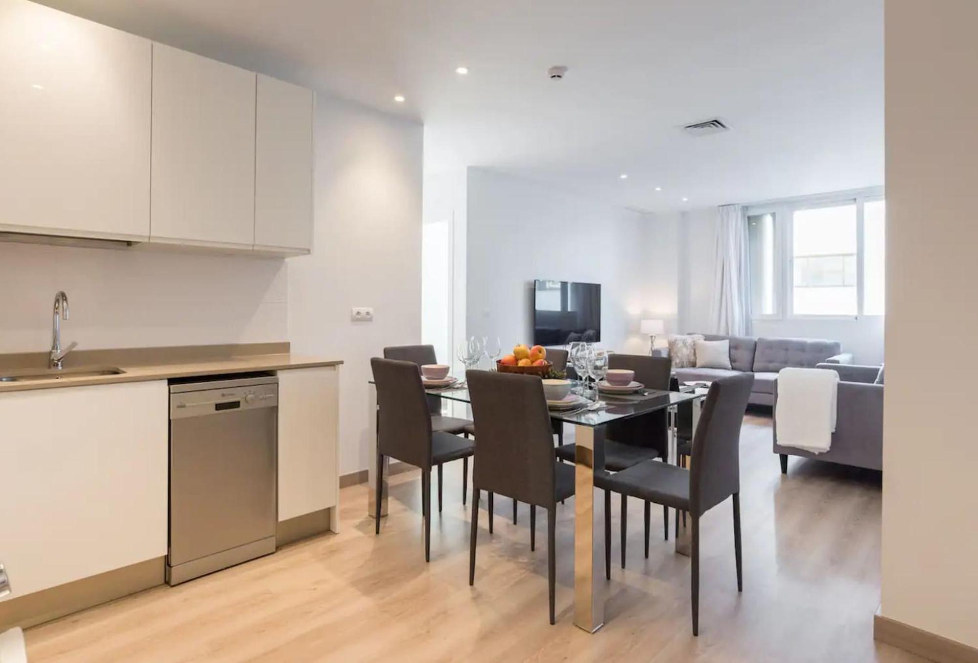 Sharingco Atarazanas Premium Apartment Malaga Bagian luar foto