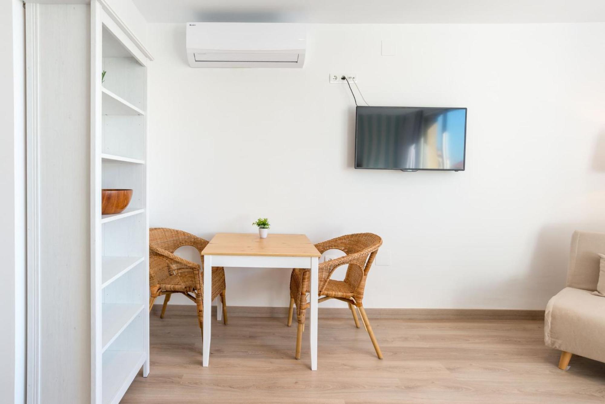 Sharingco Atarazanas Premium Apartment Malaga Bagian luar foto